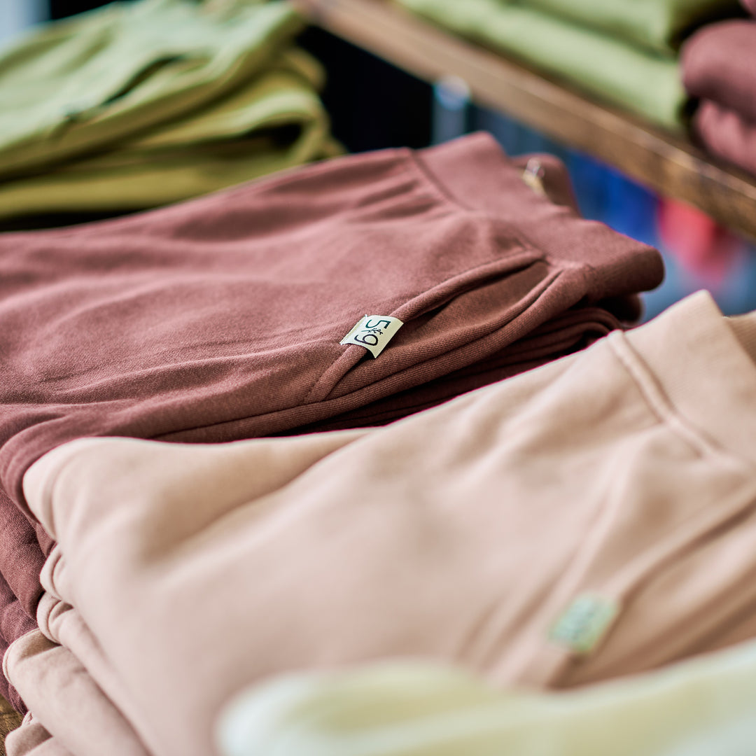 PANTS & SHORTS (WOMENS)