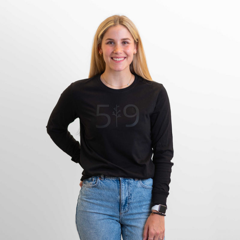 BLACK OUT LONG SLEEVE (WOMENS)